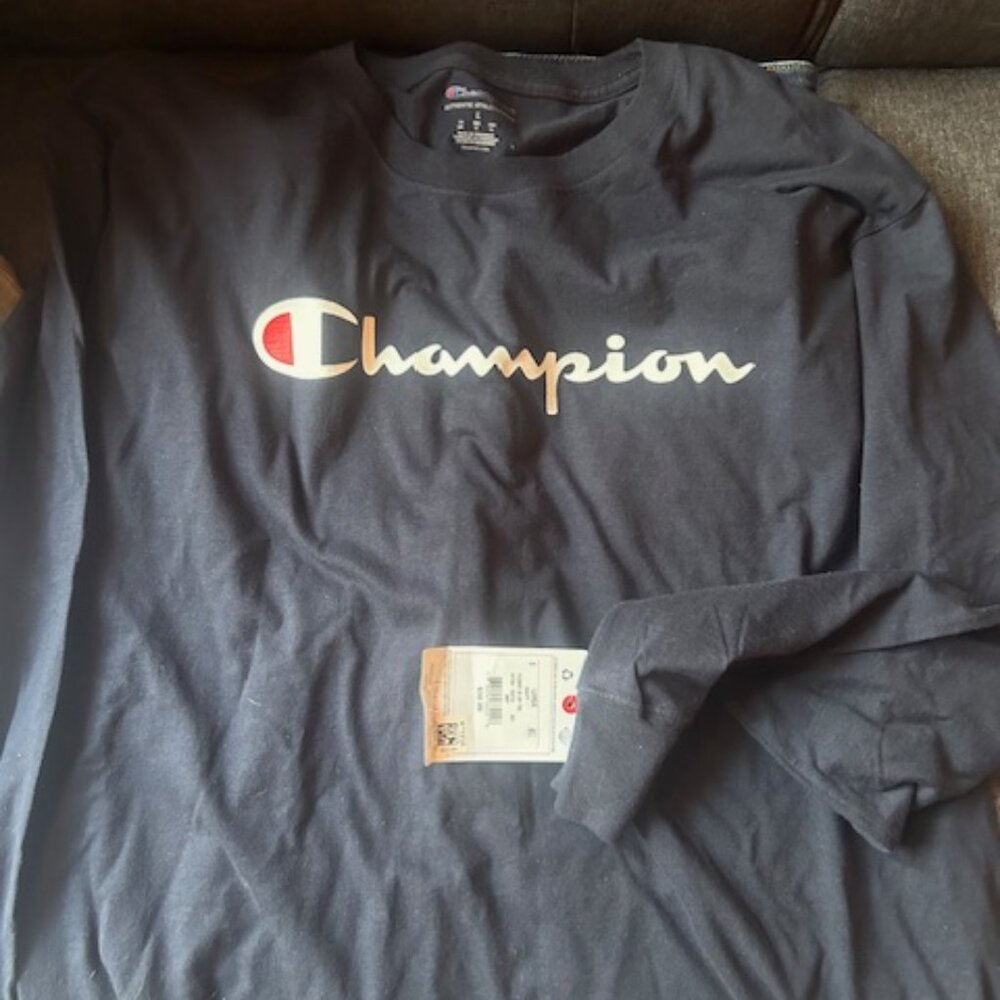 Champion Long Sleeve T-Shirt - size L